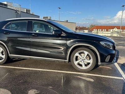 Mercedes GLA180