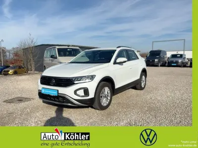 Gebraucht VW T-Roc Life 150 PS (110 kW) 2023 Weiß SUV
