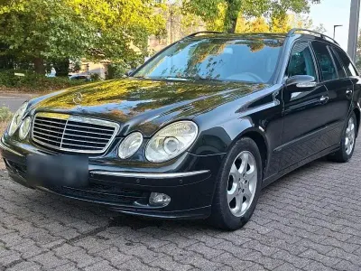 Gebraucht Mercedes E320 Avantgarde 204 PS (150 kW) 2004 Schwarz Kombi