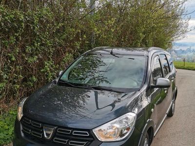 gebraucht Dacia Lodgy Stepway 131 PS wenig Kilometer