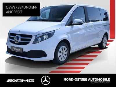 Mercedes V220