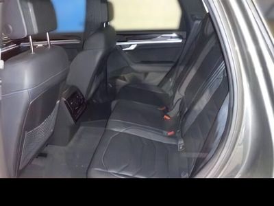 Gebraucht VW Touareg R-line 231 PS (169 kW) 2024 Grau SUV