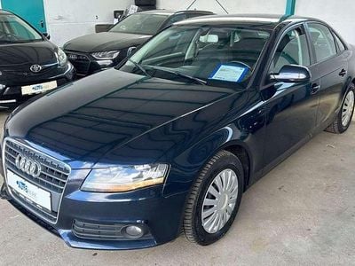 Używany Audi A4 Attraction 143 KM (105 kW) 2010 Niebieski Sedan/Limuzyna
