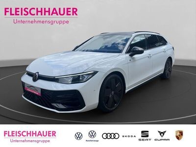 Gebraucht VW Passat R-line 150 PS (110 kW) 2024 Weiss Kombi