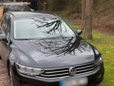 Gebraucht VW Passat 120 PS (88 kW) 2020 Schwarz Kombi