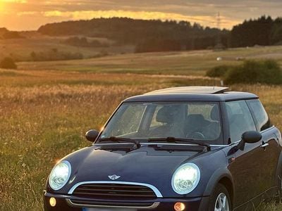 Second-hand Mini ONE 90 CP (66 kW) 2004 Albastru Hatchback
