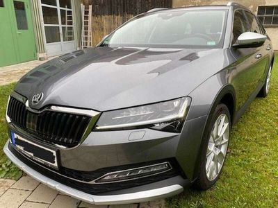 gebraucht Skoda Superb SuperbCombi 2.0 TDI 4x4 DSG Scout