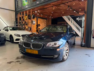 Gebraucht BMW 530 Executive 259 PS (190 kW) 2011 Blau Kombi
