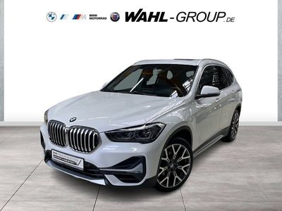 gebraucht BMW X1 xDrive25e X-LINE HUD NAVI PANO LED GRA RFK AHK ALU 19