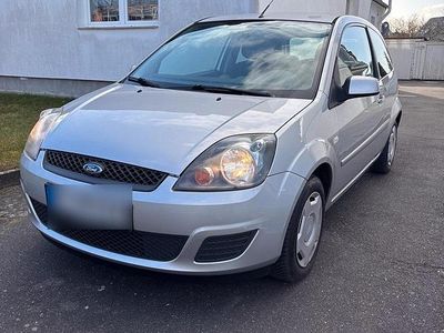 Gebraucht Ford Fiesta 70 PS (51 kW) 2008 Kleinwagen
