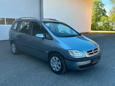 Używany Opel Zafira 125 KM (91 kW) 2004 Srebrny Minivan