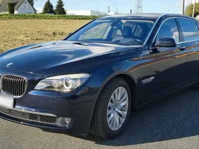 Gebraucht BMW 750 408 PS (300 kW) 2009 Blau Limousine