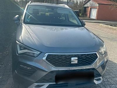 Gebraucht Seat Ateca Style 150 PS (110 kW) 2022 Grau SUV