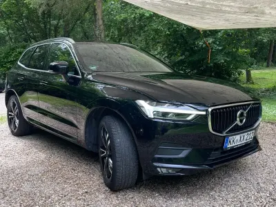 Gebraucht Volvo XC60 Momentum 190 PS (139 kW) 2018 Schwarz SUV