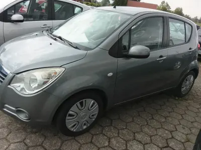 Gebraucht Opel Agila Edition 94 PS (69 kW) 2011 Grau Kleinwagen