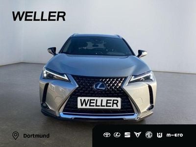 Gebraucht Lexus UX 250h 184 PS (135 kW) 2022 Silber SUV