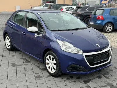 Gebraucht Peugeot 208 68 PS (50 kW) 2015 Kleinwagen
