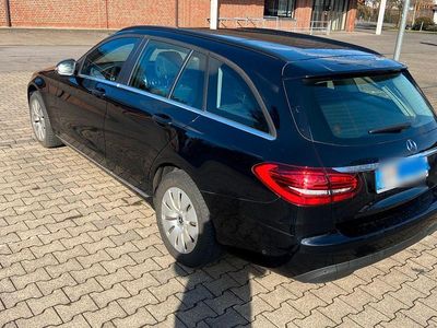 Gebraucht Mercedes C180 156 PS (114 kW) 2019 Schwarz Kombi