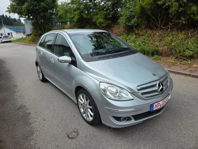 Gebraucht Mercedes B200 136 PS (100 kW) 2007 Silber Van / Kleinbus