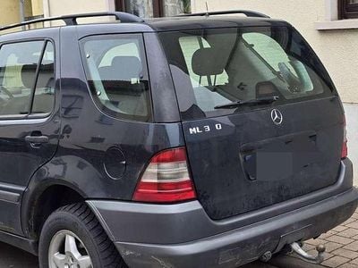 Usata Mercedes ML320 218 CV (160 kW) 2000 SUV