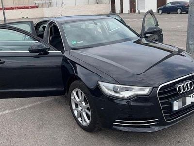 Gebraucht Audi A6 Ambiente 177 PS (130 kW) 2014 Schwarz Kombi