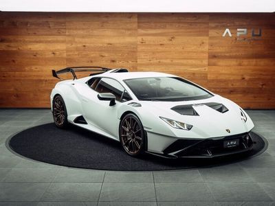 Weiß Gebraucht 2023 Lamborghini Huracán | 399.800 €