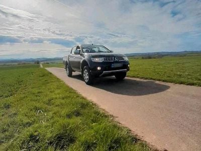 Usata Mitsubishi L200 Inform 136 CV (100 kW) 2013 Nero Pick-up