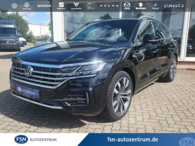 Gebraucht VW Touareg R-line 286 PS (210 kW) 2021 Deep black perleffekt SUV