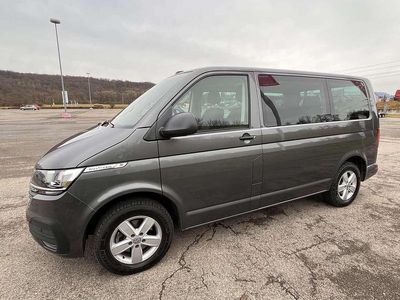 Gebraucht VW Multivan Family 150 PS (110 kW) 2021 Grau Van