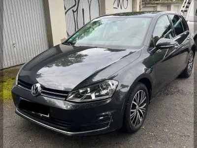 Gebraucht VW Golf VII Allstar 110 PS (80 kW) 2016 Grau Limousine