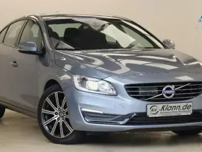 Gebraucht Volvo S60 Linje Svart 190 PS (139 kW) 2017 Blau Limousine