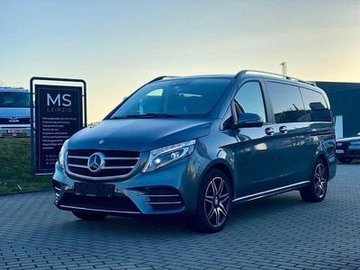 Grau Gebraucht 2017 Mercedes V250 AMG Van / Kleinbus | 37.800 € (Fairer Preis)