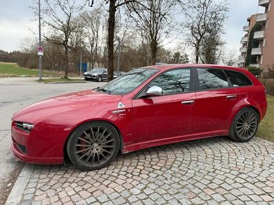 Gebraucht Alfa Romeo 159 280 PS (205 kW) 2008 Rot Kombi