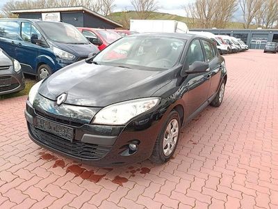 Gebraucht Renault Mégane 101 PS (74 kW) 2011 Schwarz Limousine