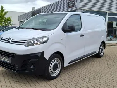 Gebraucht Citroën Jumpy 102 PS (75 kW) 2022 Weiß Van / Kleinbus