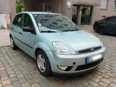 Gebraucht Ford Fiesta Ghia 80 PS (58 kW) 2003 Grün Kleinwagen