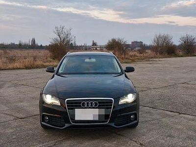 Schwarz Gebraucht 2010 Audi A4 Ambiente Kombi | 6.000 € (Fairer Preis)