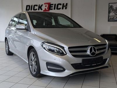 Gebraucht Mercedes B180 122 PS (89 kW) 2017 Silber Van / Kleinbus