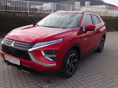 Gebraucht Mitsubishi Eclipse Cross Basis 188 PS (138 kW) 2022 Dynamikrot SUV