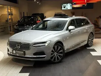 Usata Volvo V90 Ultimate 455 CV (334 kW) 2022 Grigio Station wagon