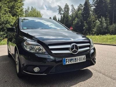 Mercedes B180