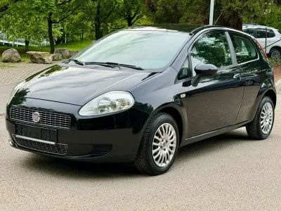 Usata Fiat Punto Dynamic 77 CV (56 kW) 2009 Nero Utilitaria