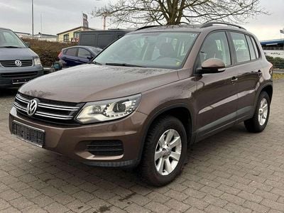 Toffeebraun metallic Gebraucht 2012 VW Tiguan Track & Field SUV | 12.500 € (Fairer Preis)