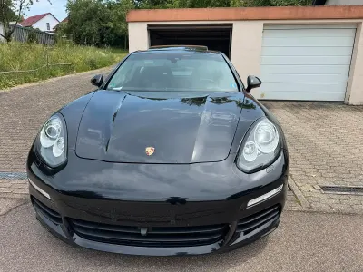 Occasion Porsche Panamera 300 PK (220 kW) 2015 Zwart Hatchback