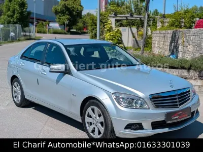 Gebraucht Mercedes C180 156 PS (114 kW) 2009 Silber Limousine