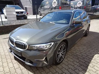 Usata BMW 320e Luxury Line 190 CV (139 kW) 2021 Grigio Station wagon