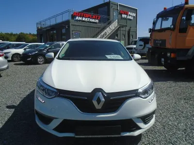 Gebraucht Renault Mégane GrandTour Life 101 PS (74 kW) 2016 Kombi