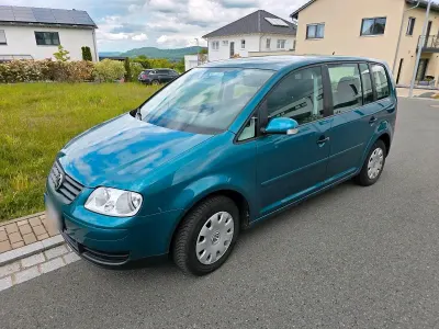 Käytetty VW Touran 100 HP (73 kW) 2005 Vihreä Tila-auto