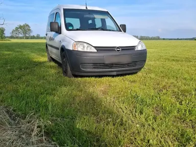 Gebraucht Opel Combo 75 PS (55 kW) 2009 Weiß Van / Kleinbus