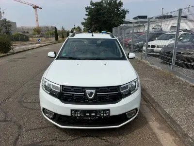 Gebraucht Dacia Logan MCV Comfort 73 PS (53 kW) 2020 Weiß Kombi
